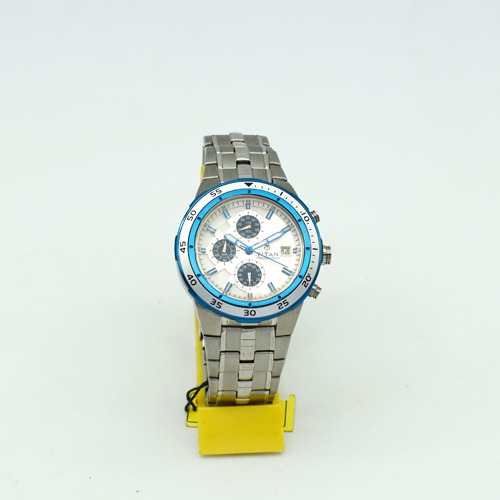 Titan Octane Silver Dial Silver Metal Strap Men's Watch   | 9466KM06