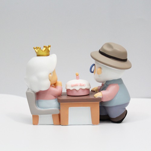 Gift For Couple| Romantic Cute Old Couple| Showpiece For Decor